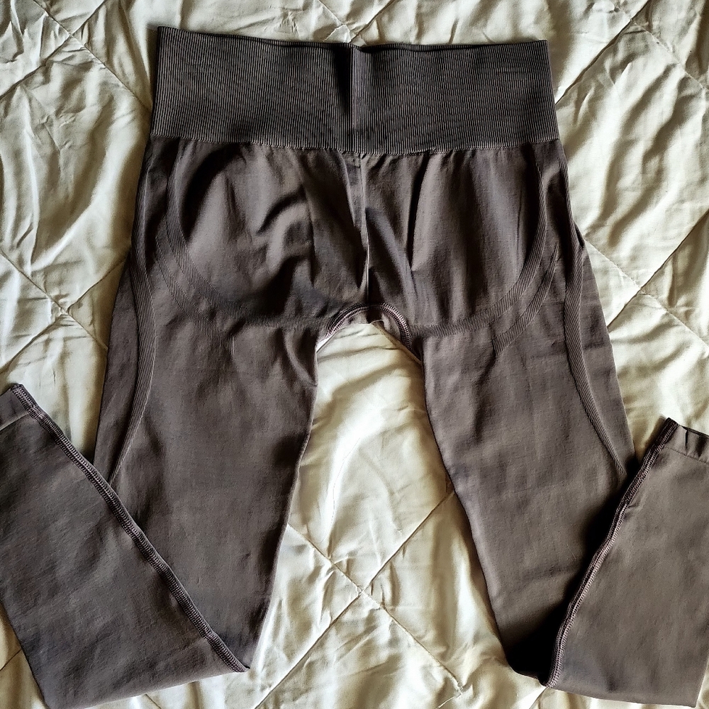 ❌️SOLD❌️ everyday seamless collections leggings bundle.  Medium. - Picture 7 of 14
